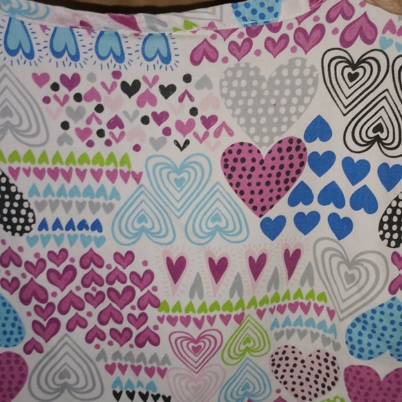 Bonita scrubs top - Picture 11 of 12